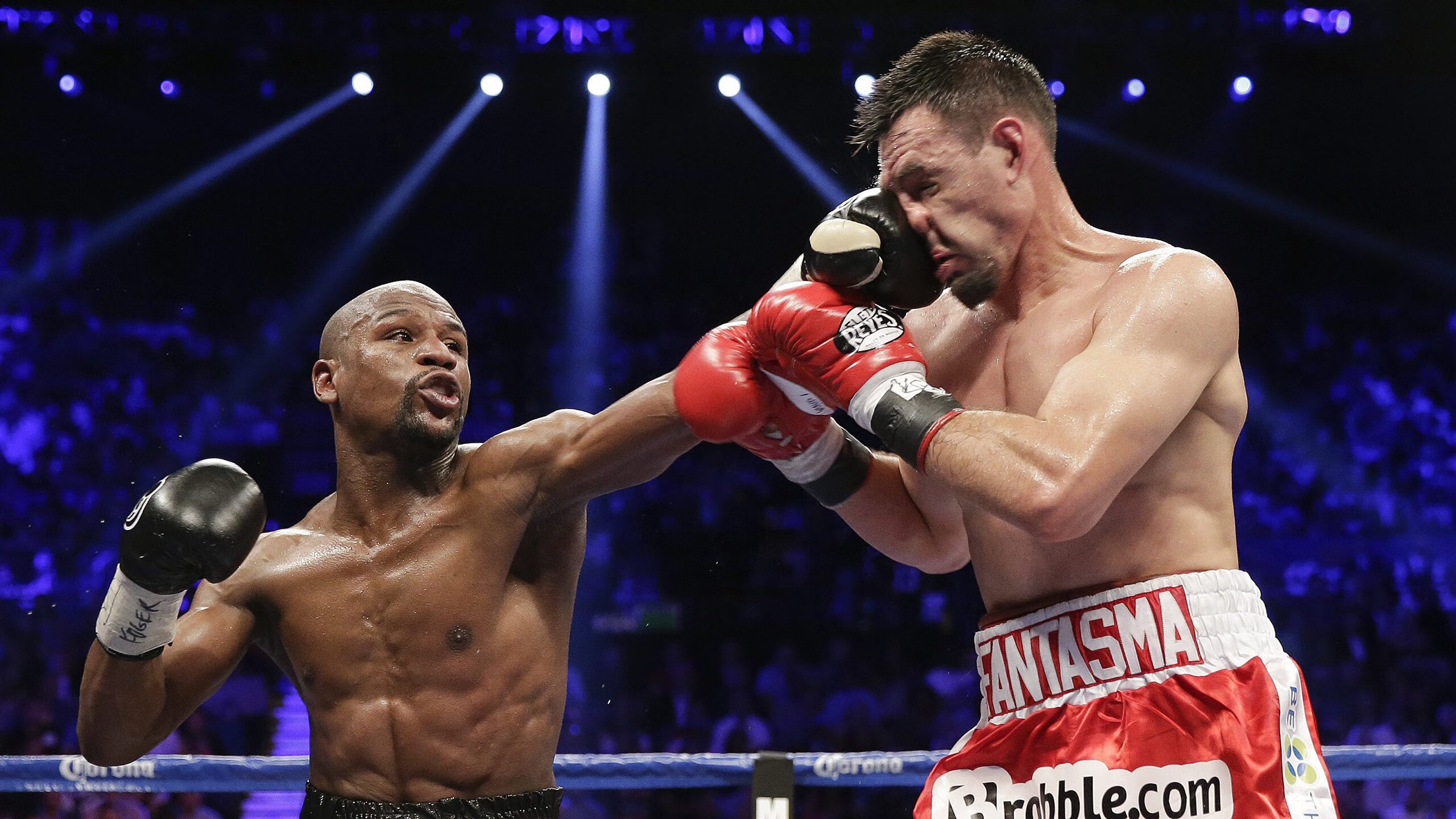 皇家马德里观众热烈欢呼！，阿扎伦卡迎来三赛季出色发挥上演精彩一战